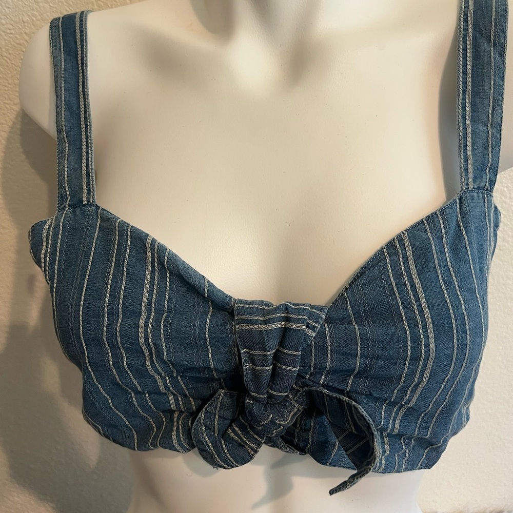 AE CROP TOP